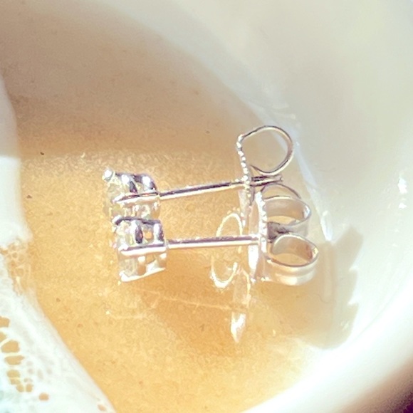 Diamond Stud Earring Pair - 14K White Gold Natural Diamonds J/SI3 TCW .48 - Picture 9 of 11